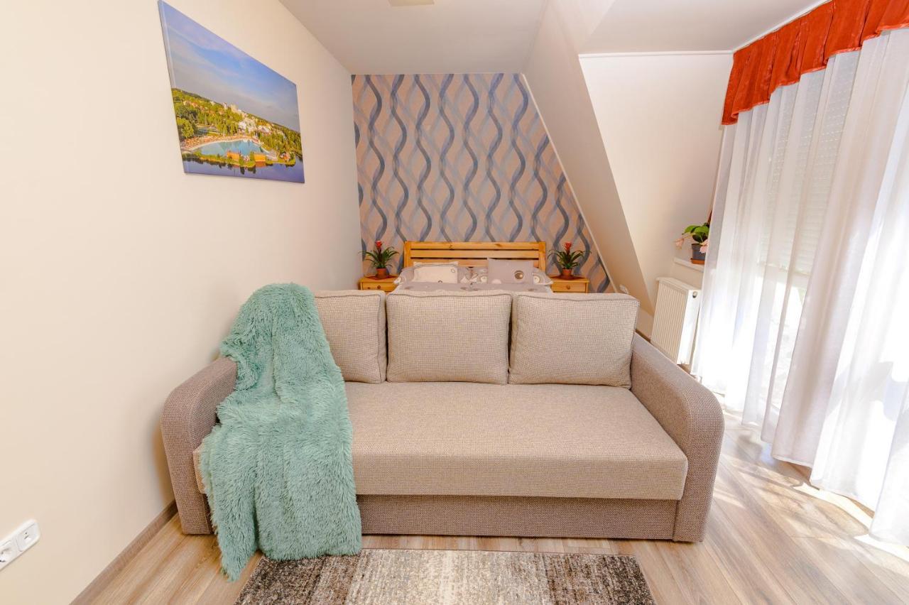 ILLÉS Apartmanok II. Hajdúszoboszló Exterior foto